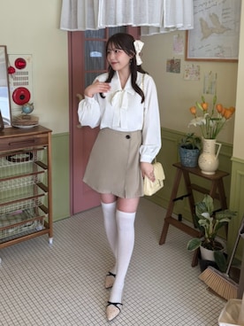 「apres jour clair（アプレジュールクレア）の【apres jour clair】ラップ風スカパン【セットアップ可能】（スカート、ベージュ系）」を使った、れいぴ🐥🍨さん（レディース・158cm）の春コーディネート