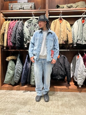 「AVIREX（アヴィレックス）のアイテム（デニムジャケット）」を使った、はるとさん（メンズ・174cm）の冬コーディネート