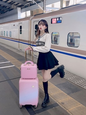 「アイテム（スーツケース/キャリーバッグ）」を使った、𝑦𝑢𝑘𝑎 🦁さん（レディース・149cm）の秋コーディネート