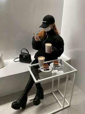 「PRADA（プラダ）のアイテム」を使った、𝑦𝑢𝑘𝑎 🦁さん（レディース・149cm）の冬コーディネート