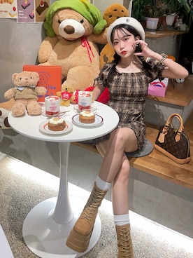 LOUIS VUITTONのハンドバッグを使った人気ファッション LOUIS VUITTONのハンドバッグを使った人気ファッション