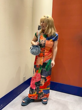 「Desigual（デシグアル）のアートコラージュワンピース（ワンピース、レッド系）」を使った、Desigual ディアモール STAFFさん（レディース・151cm）の春コーディネート