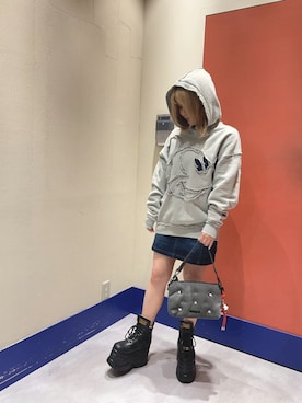 「ミッキー」｜Desigual ディアモール STAFFさん（レディース・151cm）の秋コーディネート