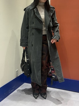 「アイテム（トレンチコート）」を使った、Desigual ディアモール STAFFさん（レディース・163cm）の冬コーディネート