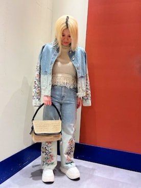 「Desigual（デシグアル）のアイテム（ジャケット/アウター）」を使った、Desigual ディアモール STAFFさん（レディース・151cm）の春コーディネート