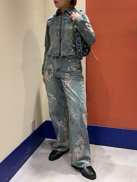 「Desigual（デシグアル）のアイテム」を使った、Desigual ディアモール STAFFさん（レディース・161cm）の春コーディネート