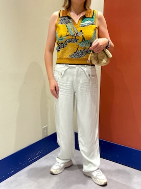 「Desigual（デシグアル）の生成りバギーストレートパンツ（その他パンツ、ホワイト系）」を使った、Desigual ディアモール STAFFさん（レディース・151cm）の春コーディネート
