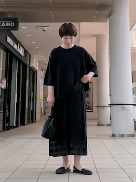 「かぐれ（カグレ）のリネン半袖クルーネックニット（ニット/セーター、ブラック系）」を使った、いわぶさん（レディース・168cm）の夏コーディネート