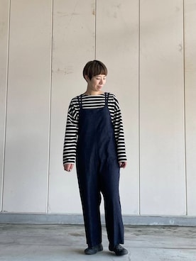 「アイテム（サロペット/オーバーオール、ブルー系）」を使った、いわぶさん（レディース・168cm）の秋コーディネート