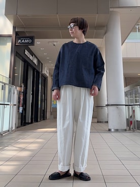 「かぐれ（カグレ）の綿麻デニムプルオーバー（シャツ/ブラウス、ブルー系）」を使った、いわぶさん（レディース・168cm）の春コーディネート