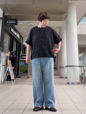 「かぐれ（カグレ）のリネンフリルスリーブプルオーバー（シャツ/ブラウス、ブラック系）」を使った、いわぶさん（レディース・168cm）の春コーディネート