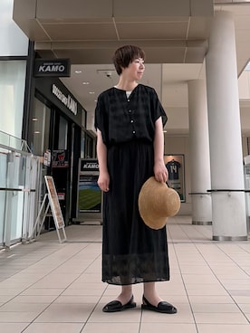 「かぐれ（カグレ）のコットンガーゼ刺繍2WAYブラウス（シャツ/ブラウス、ブラック系）」を使った、いわぶさん（レディース・168cm）の夏コーディネート