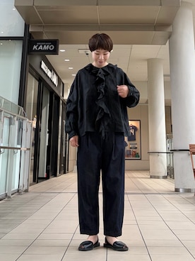 「かぐれ（カグレ）のリネンフリルカラーシャツ（シャツ/ブラウス、ブラック系）」を使った、いわぶさん（レディース・168cm）の夏コーディネート