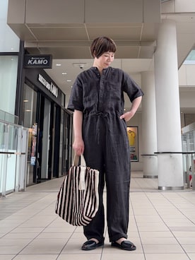 「かぐれ（カグレ）のリネンハーフスリーブオールインワン（つなぎ/オールインワン、グレー系）」を使った、いわぶさん（レディース・168cm）の春コーディネート