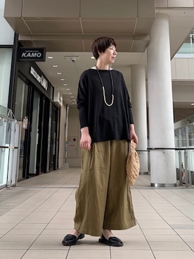 「かぐれ（カグレ）のリネンボートネックカットソー（Tシャツ/カットソー、ブラック系）」を使った、いわぶさん（レディース・168cm）の夏コーディネート