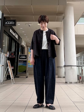 「かぐれ（カグレ）のリネンハーフスリーブシャツ（シャツ/ブラウス、ブラック系）」を使った、いわぶさん（レディース・168cm）の夏コーディネート