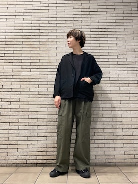 「かぐれ（カグレ）のユーティリティーイージーパンツ（その他パンツ）」を使った、いわぶさん（レディース・168cm）の秋コーディネート