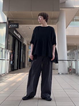 「かぐれ（カグレ）のギンガムタックワイドパンツ（その他パンツ、グレー系）」を使った、いわぶさん（レディース・168cm）の春コーディネート