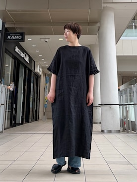 「かぐれ（カグレ）の『2サイズ展開』リネンフリルスリーブワンピース（ワンピース、ブラック系）」を使った、いわぶさん（レディース・168cm）の夏コーディネート