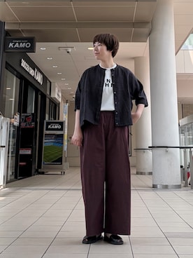 「かぐれ（カグレ）のリネンハーフスリーブシャツ（シャツ/ブラウス、ブラック系）」を使った、いわぶさん（レディース・168cm）の夏コーディネート
