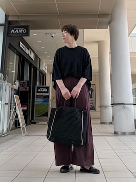 「かぐれ（カグレ）のリネン半袖クルーネックニット（ニット/セーター、ブラック系）」を使った、いわぶさん（レディース・168cm）の夏コーディネート