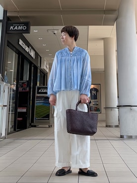 「かぐれ（カグレ）のピグメントダイピンタックブラウス（シャツ/ブラウス、ブルー系）」を使った、いわぶさん（レディース・168cm）の夏コーディネート
