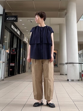 「かぐれ（カグレ）のコットンクロップドパンツ（その他パンツ、ベージュ系）」を使った、いわぶさん（レディース・168cm）の夏コーディネート