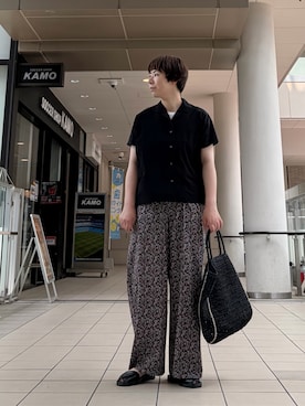 「かぐれ（カグレ）のコットンフレンチスリーブシャツ（シャツ/ブラウス、ブラック系）」を使った、いわぶさん（レディース・168cm）の夏コーディネート