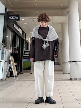 「かぐれ（カグレ）のペルータッセルストール（ストール/ショール、グレー系）」を使った、いわぶさん（レディース・168cm）の秋コーディネート