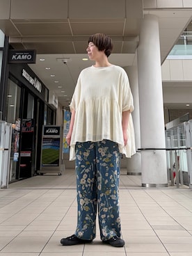 「かぐれ（カグレ）のコットンクレープギャザーブラウス（シャツ/ブラウス、ホワイト系）」を使った、いわぶさん（レディース・168cm）の春コーディネート