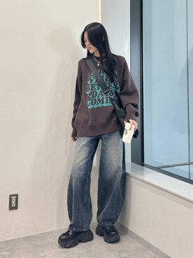 「PBLIM（ページボーイリム）の《UNISEX》スラブブリーチデニム（デニムパンツ）」を使った、meiさん（レディース・167cm）の秋コーディネート