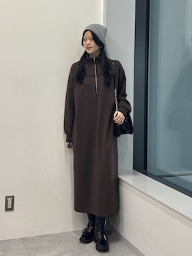 「アイテム（ボストンバッグ）」を使った、meiさん（レディース・167cm）の秋コーディネート