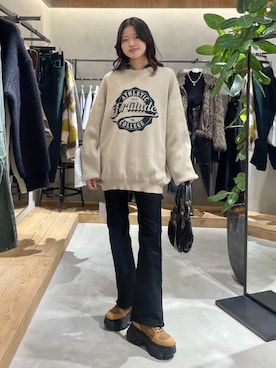 「PAGEBOY（ページボーイ）のリップスキニーデニム（デニムパンツ）」を使った、meiさん（レディース・166cm）の冬コーディネート