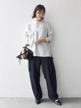 「アイテム（キーケース/キーアクセサリー）」を使った、五月女さん（レディース・162cm）の秋コーディネート