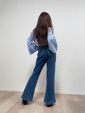 「LOVETOXIC（ラブトキシック）の【ベーシック】デニム・ツイルフレアパンツ（デニムパンツ、ブルー系）」を使った、yukinoさん（キッズ・127cm）の春コーディネート