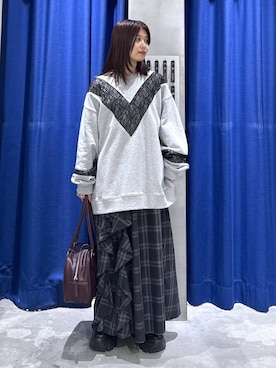 「PAGEBOY（ページボーイ）のラインフリンジティアードスカート/フリルスカート【ウエストゴム・ストレスフリー】（スカート）」を使った、emiri0712さん（レディース・147cm）の秋コーディネート