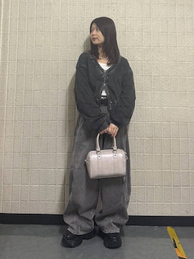 「PAGEBOY（ページボーイ）のプラットチャンキースニーカー【3サイズ展開・軽量】（スニーカー、ブラック系）」を使った、emiri0712さん（レディース・147cm）の春コーディネート