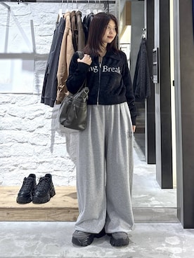 「PBLIM（ページボーイリム）のアイテム（スウェットパンツ）」を使った、emiri0712さん（レディース・147cm）の秋コーディネート