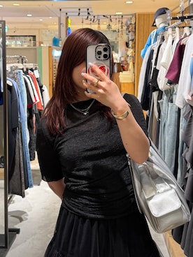「PAGEBOY（ページボーイ）の【500mlペットボトル収納可能】ハトメベルトポケットバッグ（ハンドバッグ、シルバー系）」を使った、emiri0712さん（レディース・147cm）の春コーディネート
