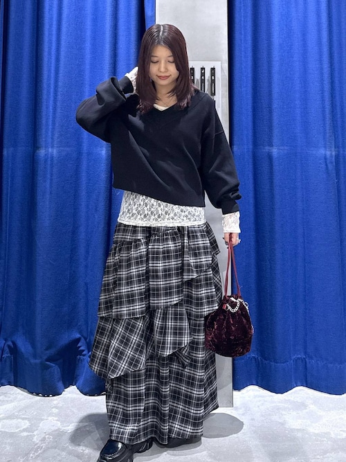 カットレース使いの長め丈カットソー カットレースメローロング