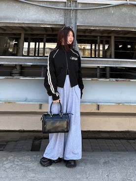 「PAGEBOY（ページボーイ）のプラットチャンキースニーカー【3サイズ展開・軽量】（スニーカー、ブラック系）」を使った、emiri0712さん（レディース・147cm）の春コーディネート