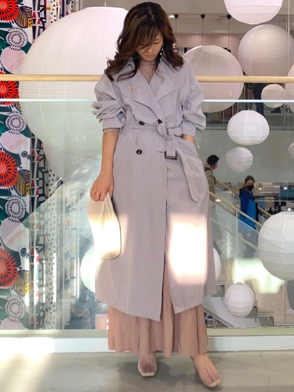 「カジュアルコーデ、トレンチコート、スプリングコート、春コーデ、大人カジュアル、ビッグシルエット、着回しコーデ、大人女子、お洒落さんとつながりたい、ootd、コーディネート、大人ガーリー、オフィスカジュアル、大人可愛い、フレンチガーリー」｜「recaの【2サイズ展開】キャンディ袖ビッグトレンチコート（トレンチコート、ベージュ系）」を使った、ma-さん（レディース・160cm）の春コーディネートの1枚目の写真