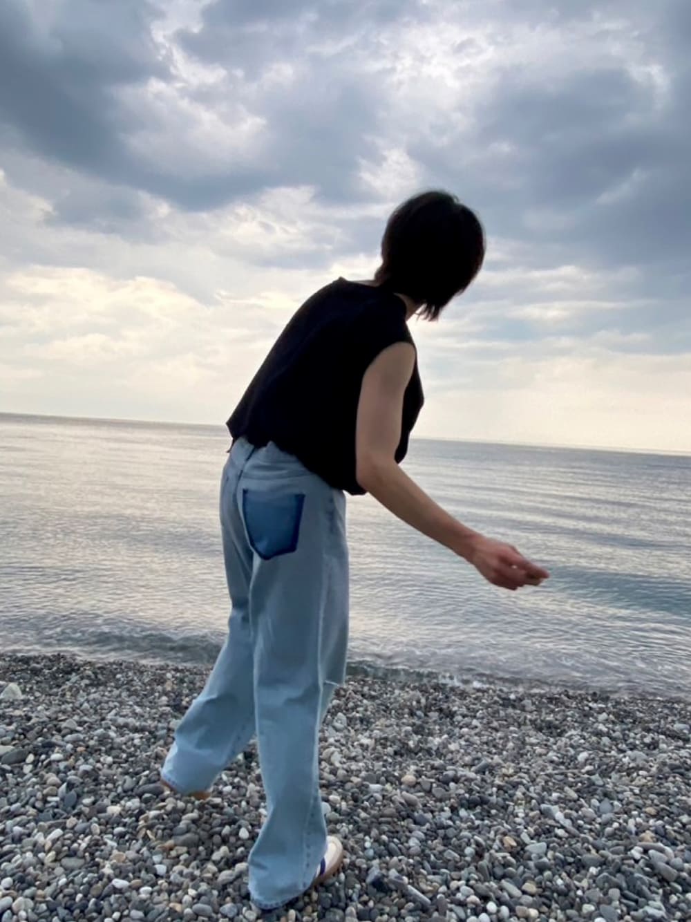 「ラフコーデ、ゆるコーデ、夏、ストリートコーデ、デニム、samba、Wales Bonner、タンクトップ」｜「barbell objectのアイテム（タンクトップ、ブラック系）」を使った、ゆーさん（メンズ・167cm）の夏コーディネートの1枚目の写真