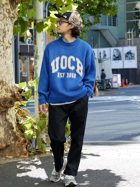 「ロゴニット」｜「アイテム（チノパンツ）」を使った、seiya satoさん（メンズ・175cm）の秋コーディネート