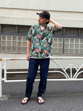 アフリカンバティック柄シャツを使ったメンズ人気ファッションコーディネート Wear アフリカンバティック柄シャツを使ったメンズ人気ファッションコーディネート Wear