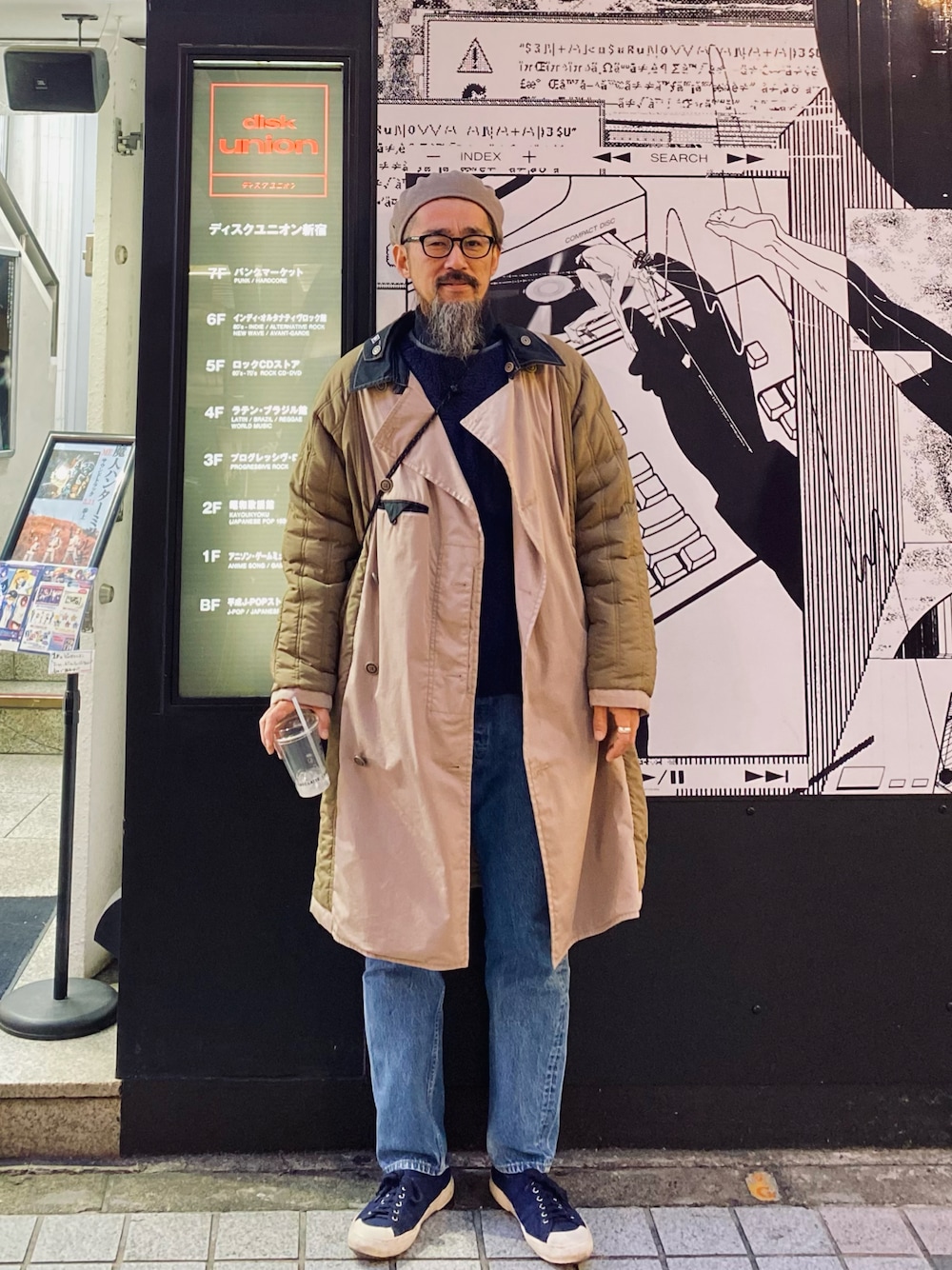 GRIFFIN HARTLANDのアイテム（ベージュ系）を使った人気ファッション 