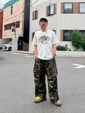 「adidas Originals（アディダスオリジナルス）のアイテム（Tシャツ/カットソー、ホワイト系）」を使った、ヤギハシカズヒロさん（メンズ・182cm）の夏コーディネート