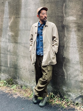 「Levi's」｜「アイテム（ステンカラーコート）」を使った、ヤギハシカズヒロさん（メンズ・181cm）の秋コーディネート