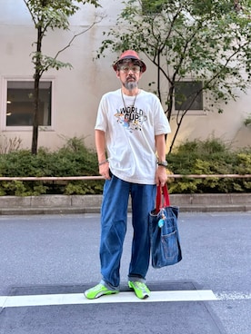 「adidas Originals（アディダスオリジナルス）のアイテム（Tシャツ/カットソー、ホワイト系）」を使った、ヤギハシカズヒロさん（メンズ・182cm）の夏コーディネート