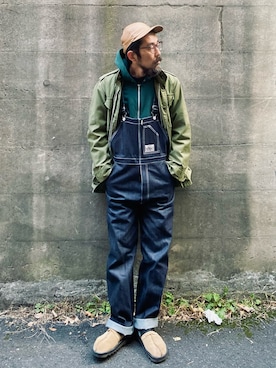 「アイテム（サロペット/オーバーオール）」を使った、ヤギハシカズヒロさん（メンズ・181cm）の冬コーディネート